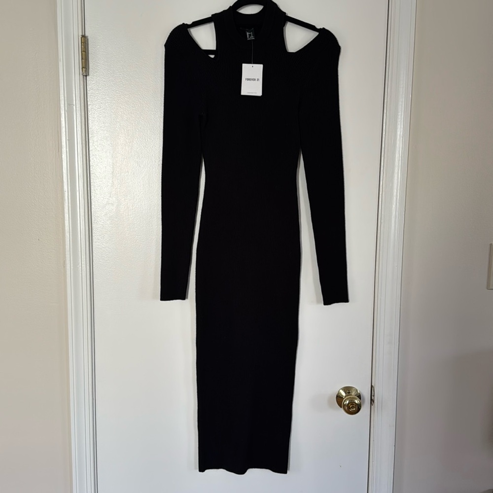 Forever 21 peep shoulder knit long sleeve dress